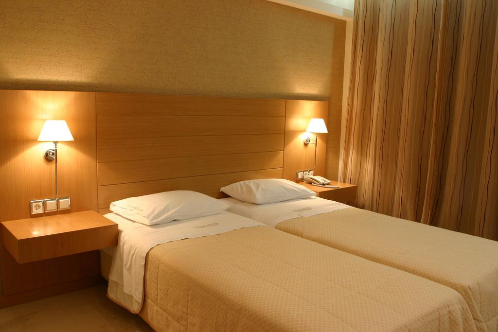 Deves Hotel Náuplia Quarto foto